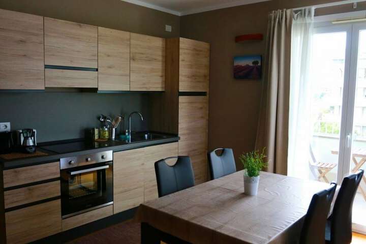 Room 7 of 19