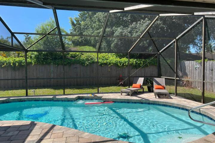 Florida Home with private heated Pool close to Siesta Key Beach in Sarasota, FL