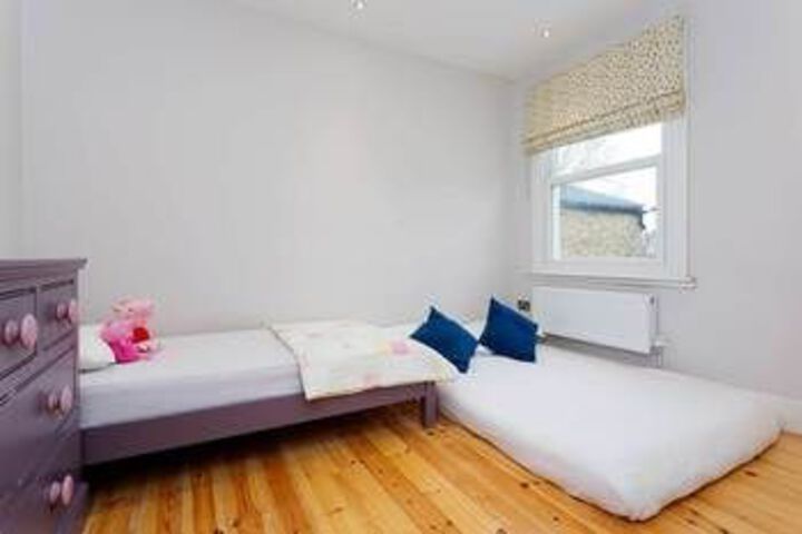 Room 8 of 23