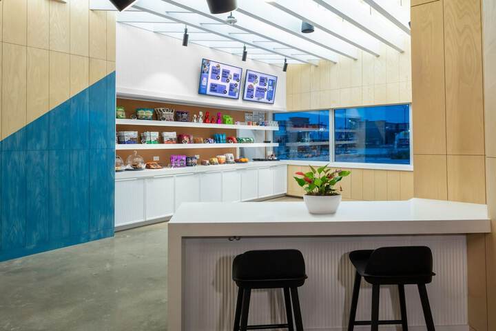 Breakfast/Coffee Service 22 of 38