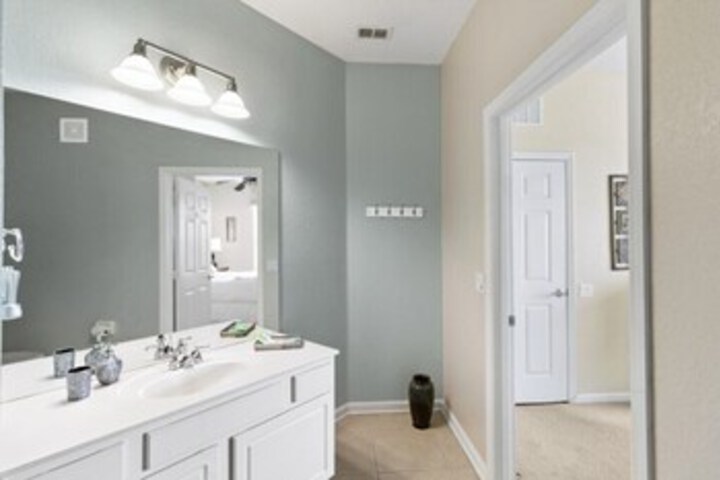 Room 150 of 165