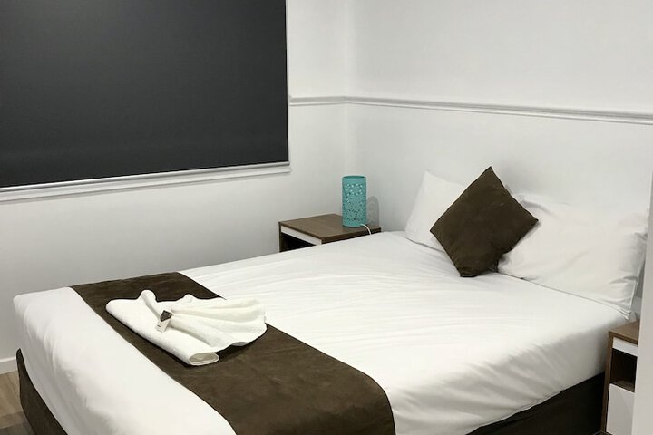 Room 6 of 36