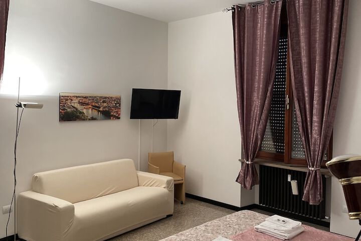 Room 13 of 26