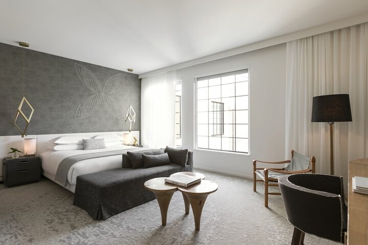 Room 15 of 111
