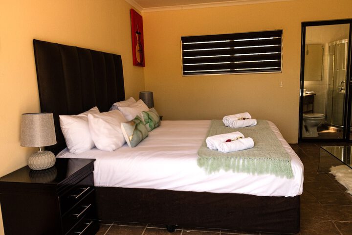 Room 7 of 27