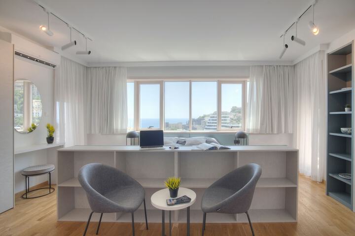 Room 3 of 47