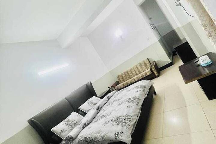 Room 11 of 17