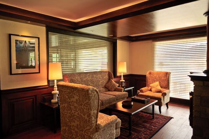 Hotel Interior 7 of 84
