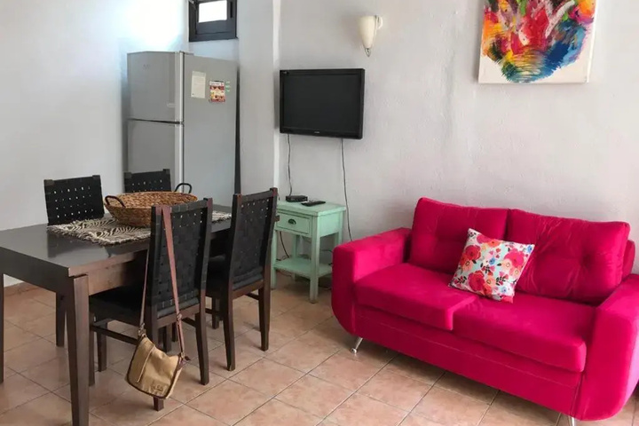 Room 6 of 24