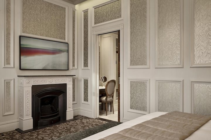 Room 42 of 92