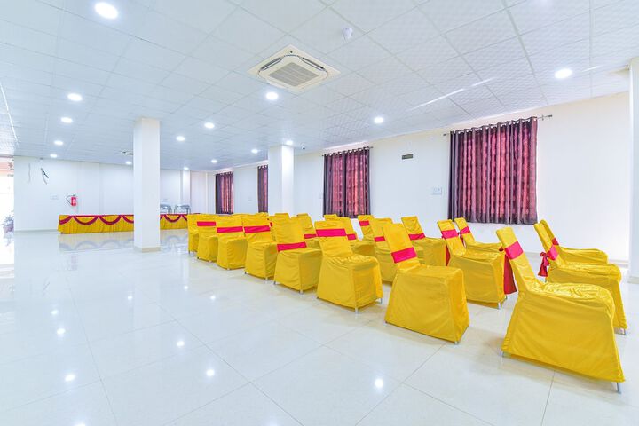Ballroom/Hall 37 of 41
