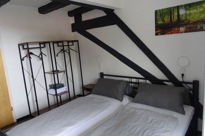 Room 15 of 442