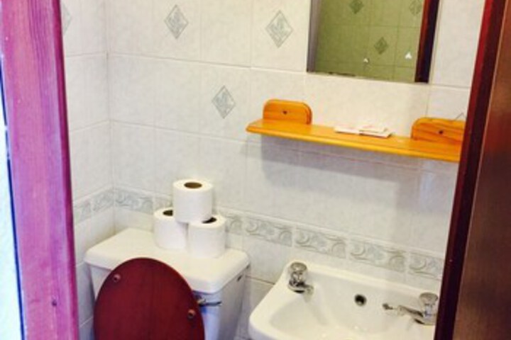 Room 7 of 70
