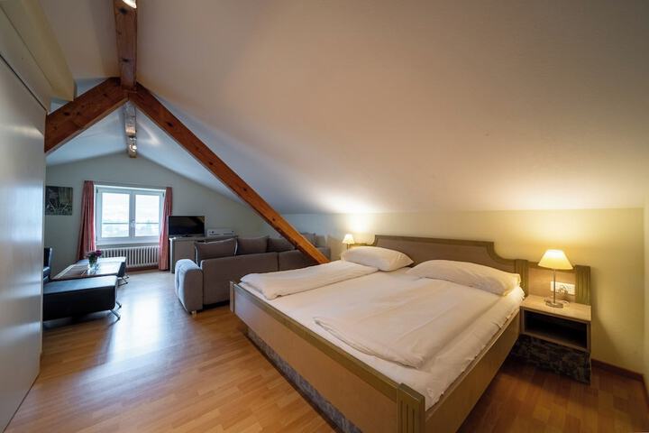 Room 40 of 156
