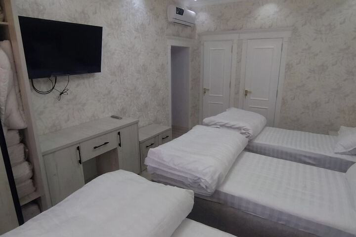 Room 13 of 72