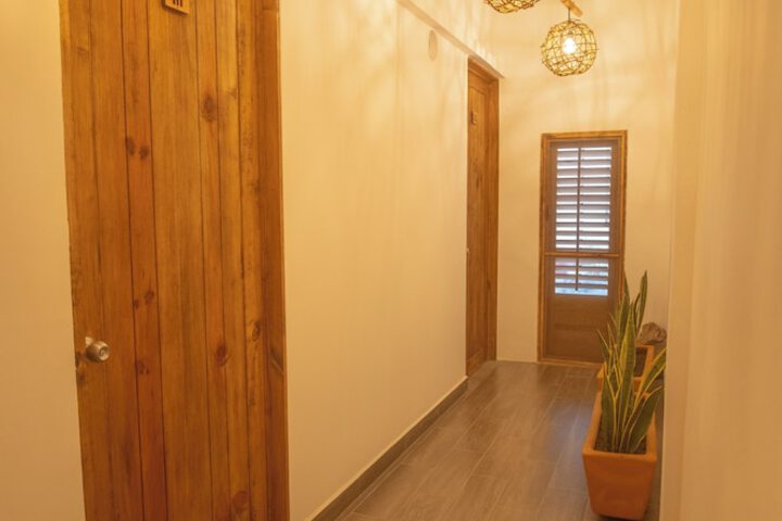 Ballroom/Hall 64 of 91