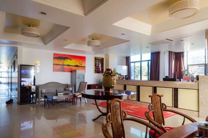 Lobby sitting area