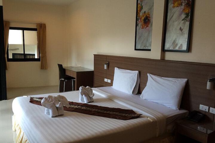 Room 3 of 13