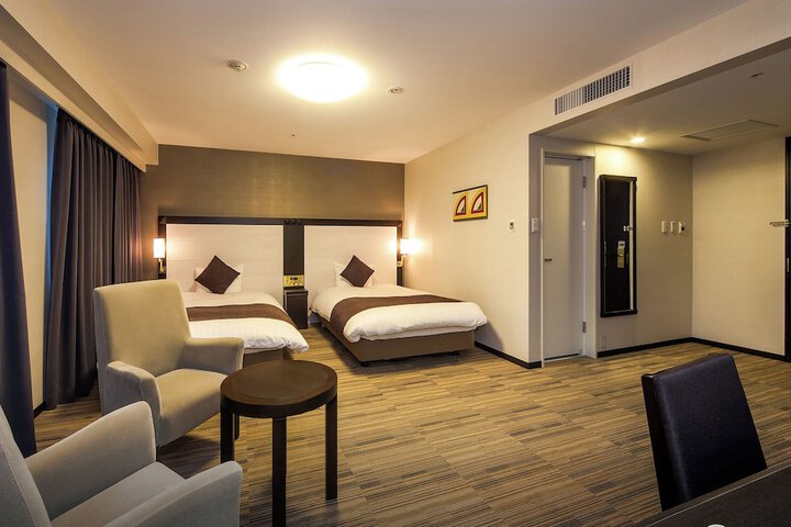 Room 17 of 54