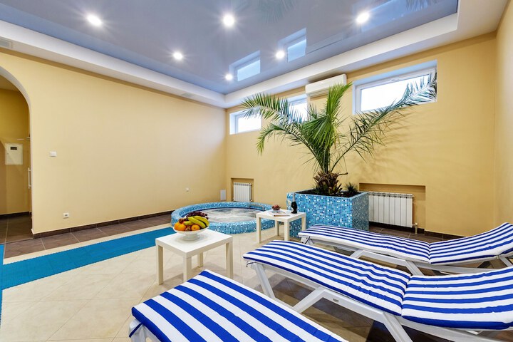 Pool 35 of 43