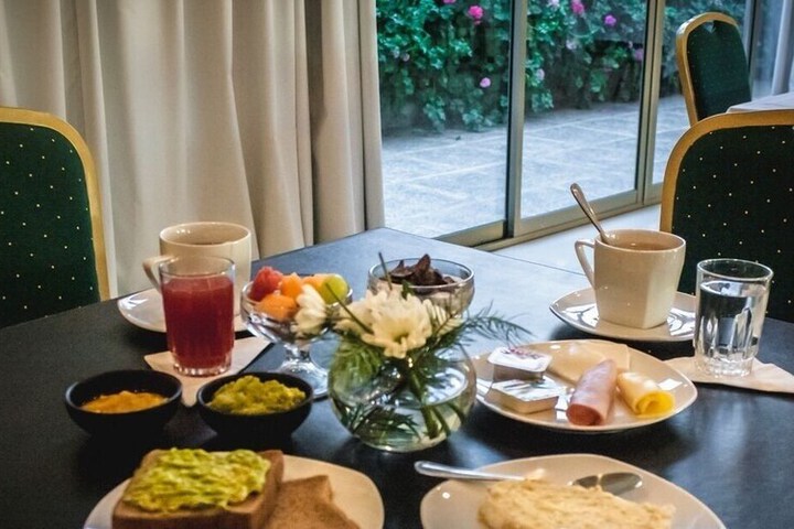 Breakfast/Coffee Service 51 of 69