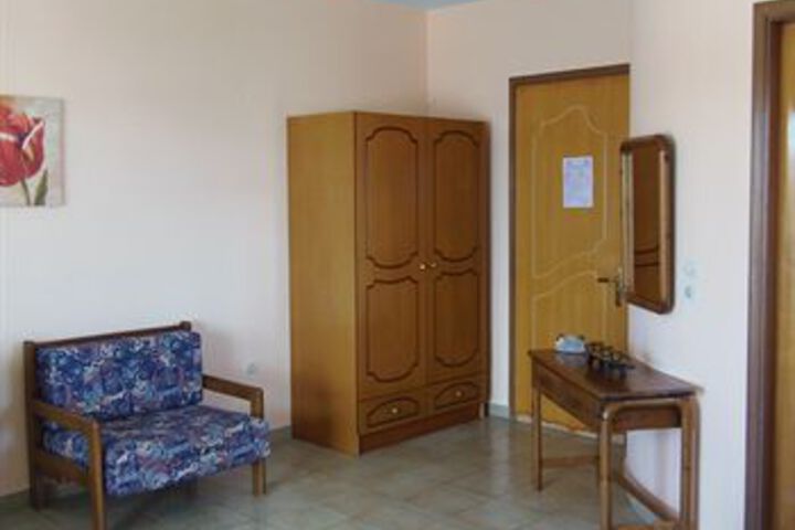 Room 21 of 21