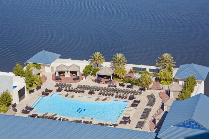 Rooftop pool