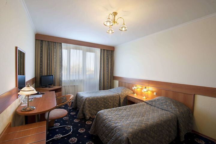 Room 13 of 72