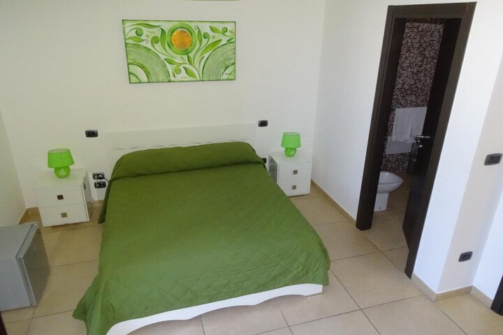 Room 14 of 71