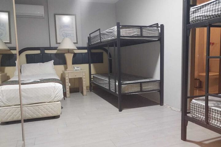 Room 82 of 116