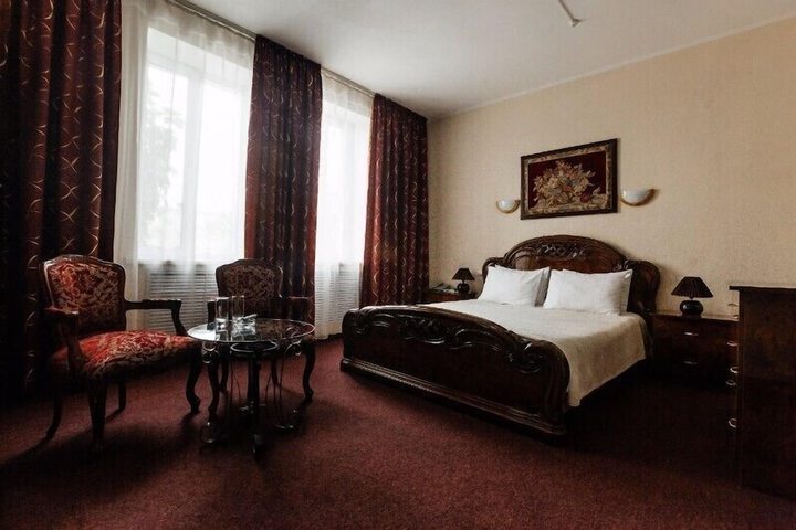 Room 17 of 44