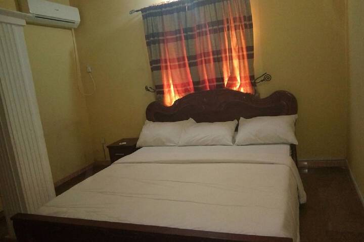 Room 3 of 16