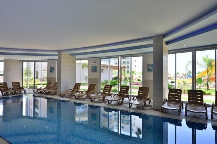 Pool 13 of 26