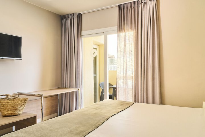 Room 8 of 41