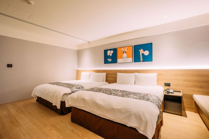 Room 54 of 210