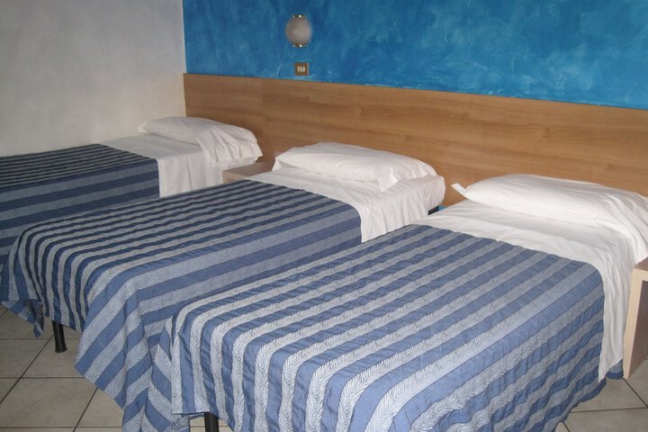 Room 5 of 30