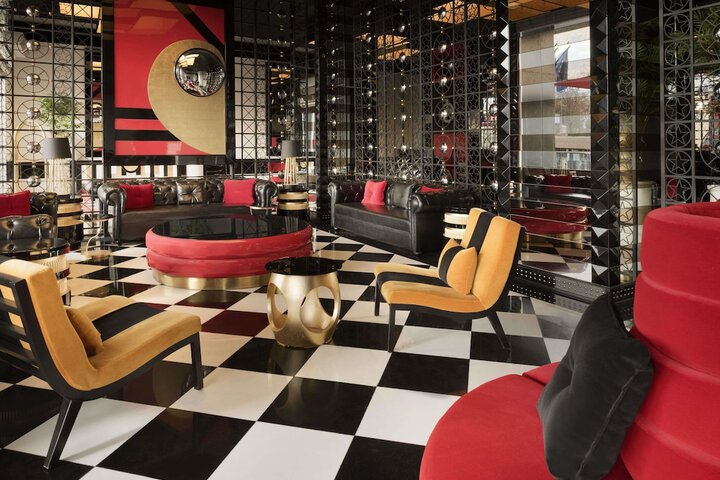 Guest Lobby