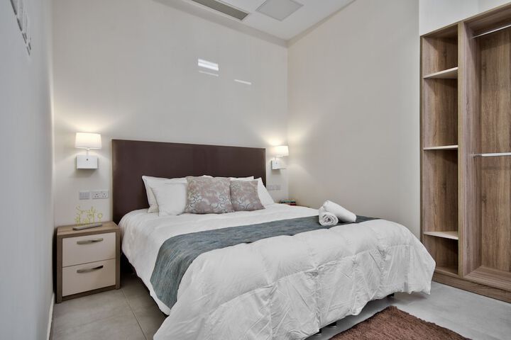 Room 3 of 45