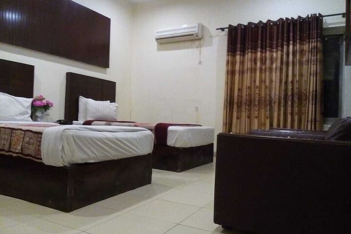 Room 21 of 21
