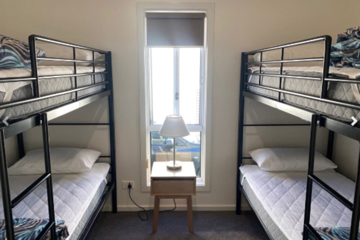 Room 17 of 151