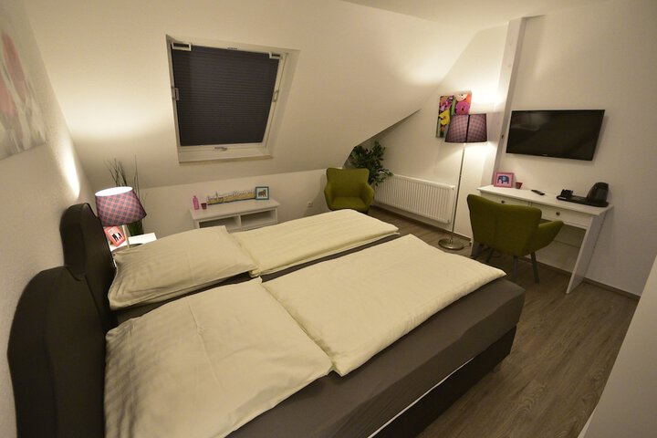 Room 22 of 149