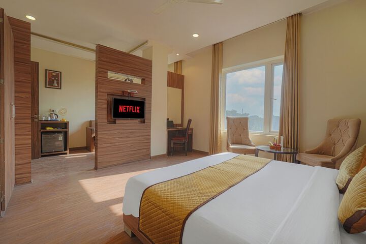 Room 50 of 80