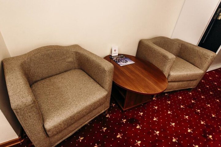 Room 6 of 54
