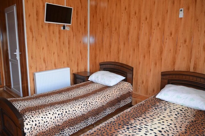 Room 12 of 46