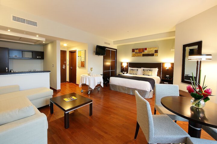 Room 5 of 49