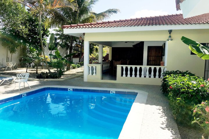 Pool Hotel