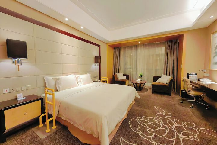 Room 12 of 89
