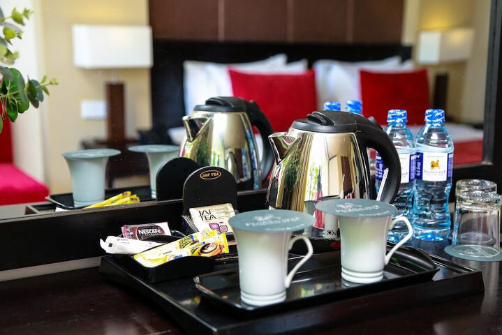 Breakfast/Coffee Service 51 of 162