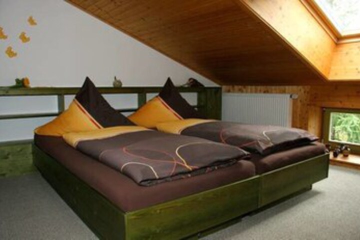 Room 12 of 22