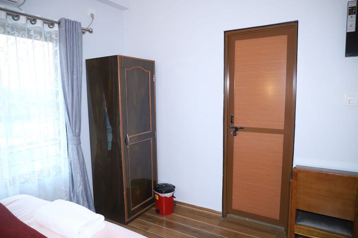 Room 7 of 35